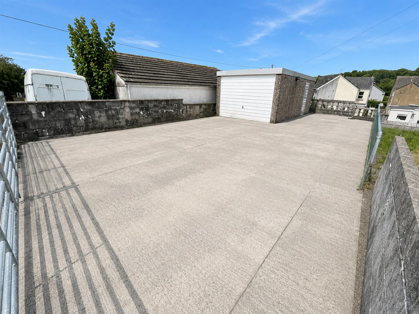 Tyn Y Bonau Road, Pontarddulais, Swansea, SA4 8RZ